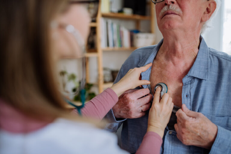 Cuidados domiciliarios en pacientes con insuficiencia cardíaca